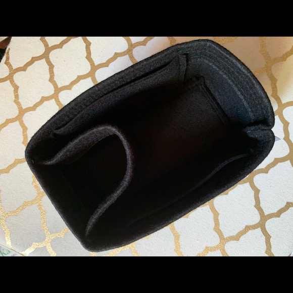 Samorga Vanity PM Louis Vuitton Organizer - Picture 4 of 4